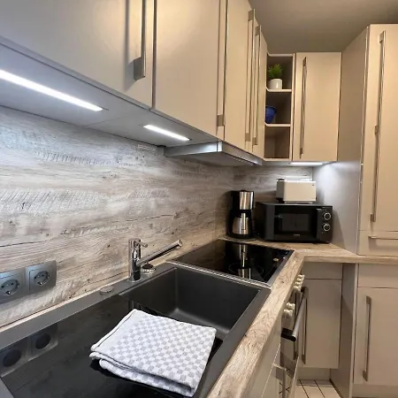 Haus-pole-poppenspaeler-i-whg-11 アパート